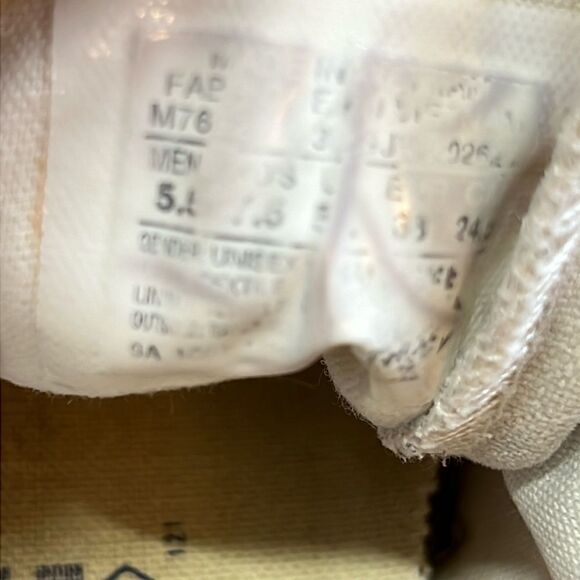 Converse Loved White Sneakers M6W7.5 - Picture 2 of 8